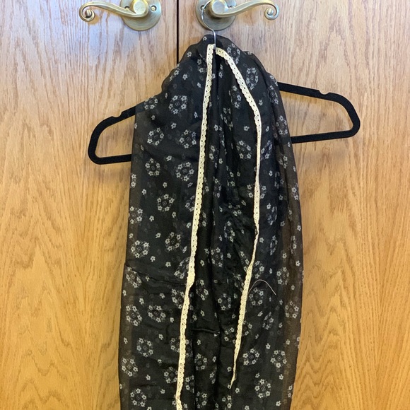 Infinity Scarfs - Picture 6 of 8